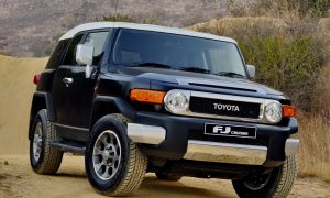 تویوتا اف جی کروزر FJ CRUISER 4